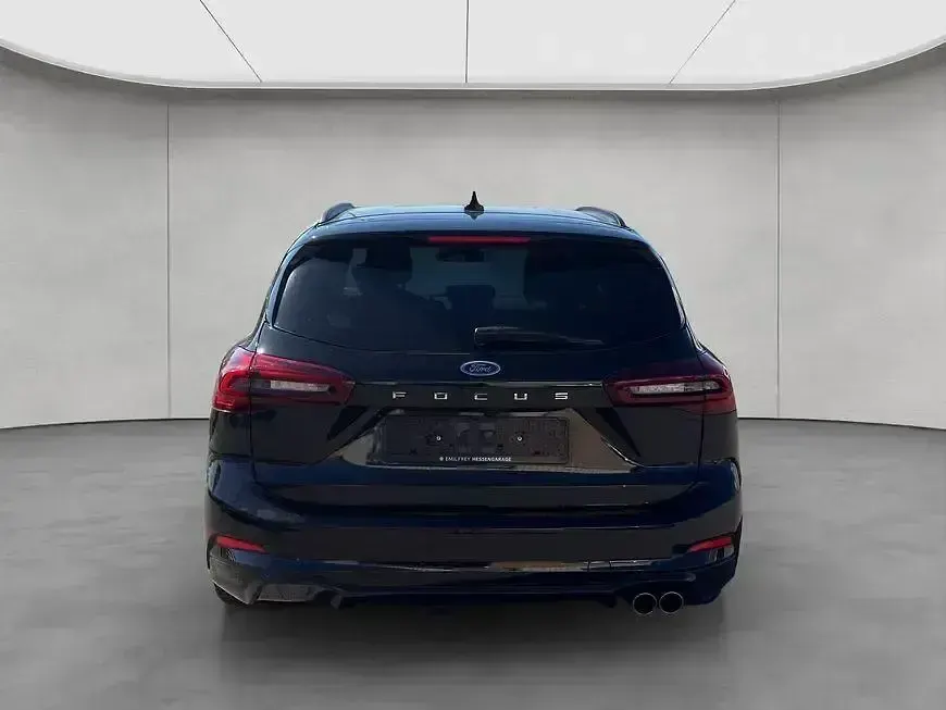Gebraucht Ford Focus ST-Line X 155 PS (114 kW) 2024 Agate black metallic Kombi
