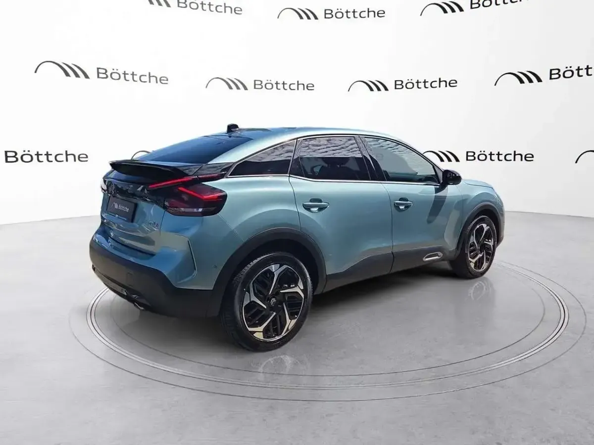 Gebraucht Citroën C4 PureTech 131 PS (96 kW) 2023 Lackierung olbia blau/typ auss SUV