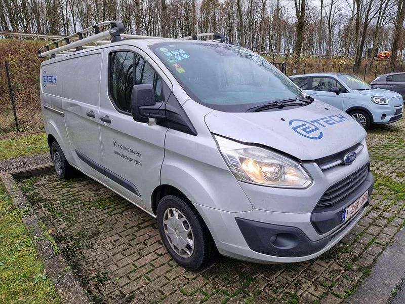 Gebraucht Ford Transit Custom Trend 131 PS (96 kW) 2017 Polarsilber metallic Kombi