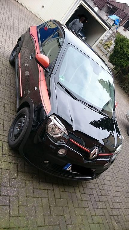 Schwarz Gebraucht 2017 Renault Twingo GT Kleinwagen | 10.800 € (Fairer Preis) - Bild 1/4