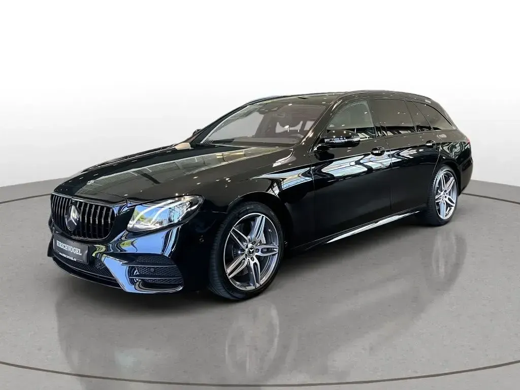 Gebraucht Mercedes E350 AMG line 258 PS (189 kW) 2017 Schwarz Limousine