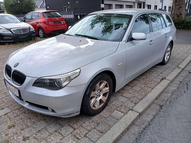Silber Gebraucht 2005 BMW 525 Kombi | 2.400 € (Superpreis) - Bild 1/4