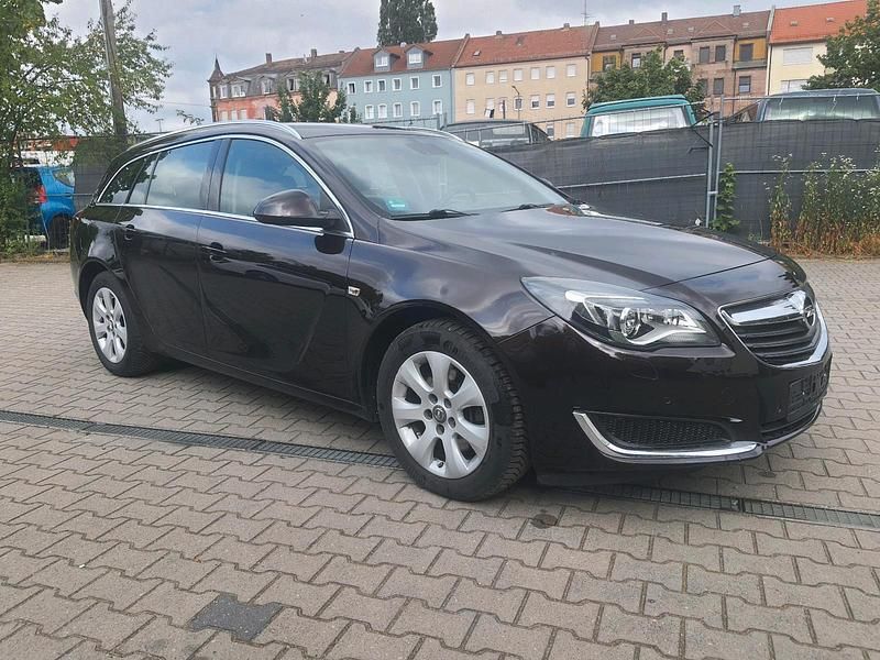 Schwarz Gebraucht 2016 Opel Insignia Kombi | 7.450 € (Superpreis) - Bild 1/4