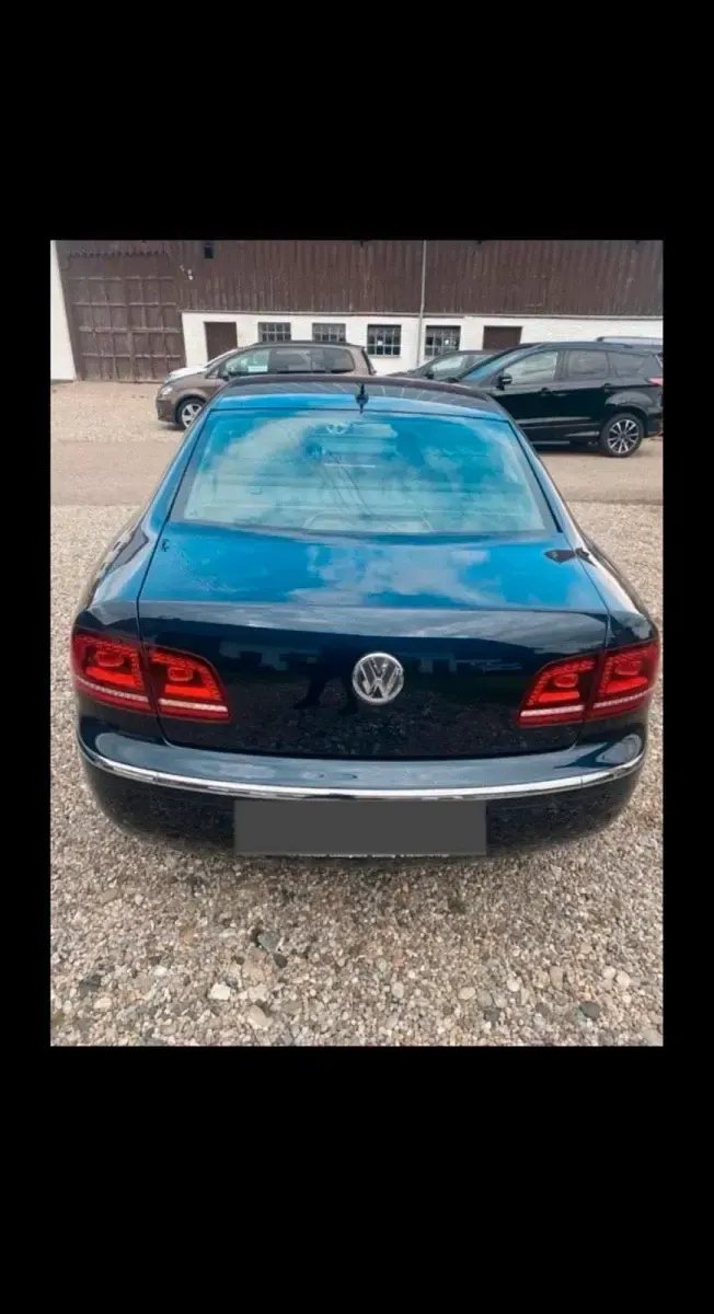 Gebraucht VW Phaeton 245 PS (180 kW) 2014 Blau Limousine