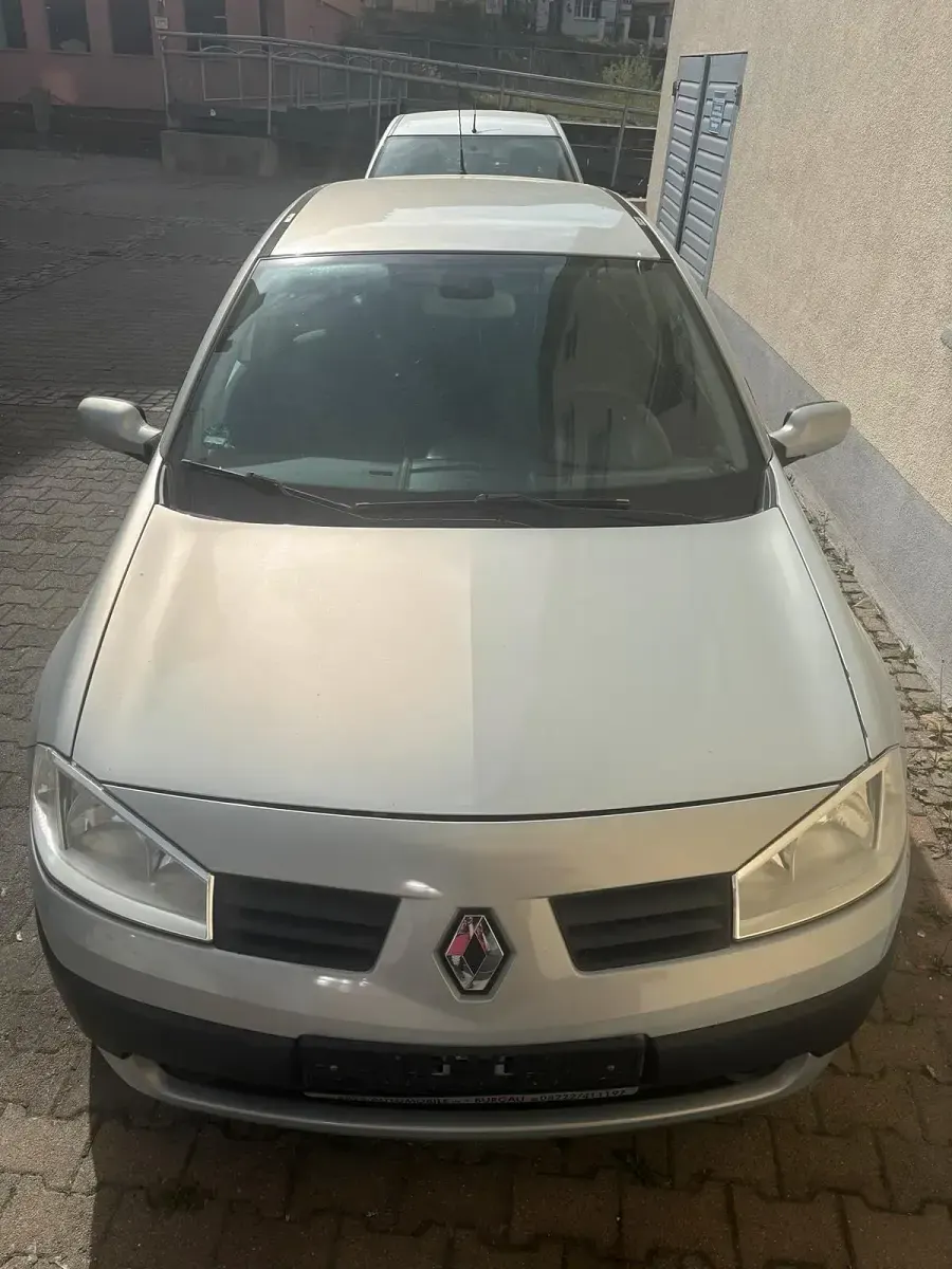 Gebraucht Renault Mégane 110 PS (80 kW) 2004 Grau Limousine