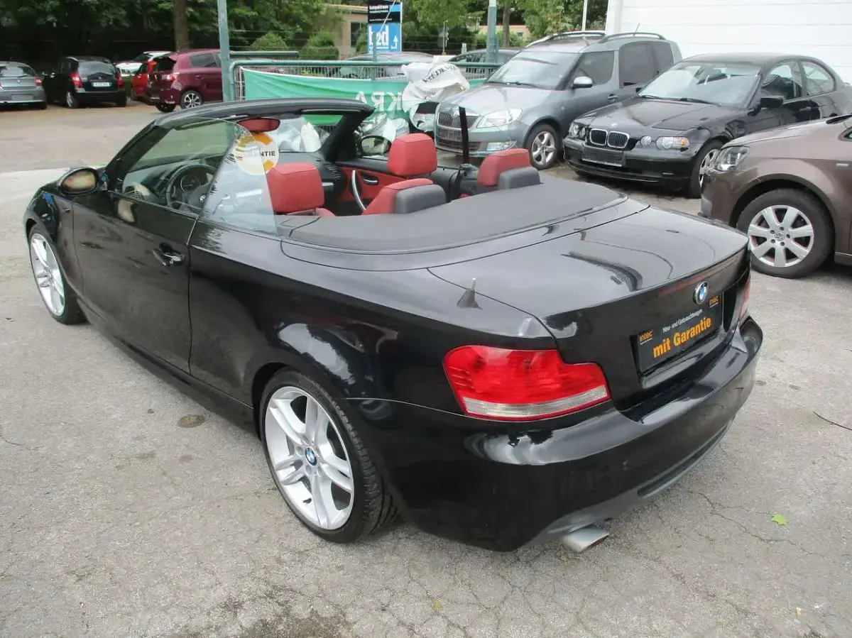 Gebraucht BMW 120 Cabriolet M Sport 177 PS (130 kW) 2009 Black sapphire metallic Cabrio