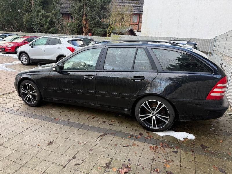 Gebraucht Mercedes C200 122 PS (89 kW) 2006 Schwarz Kombi