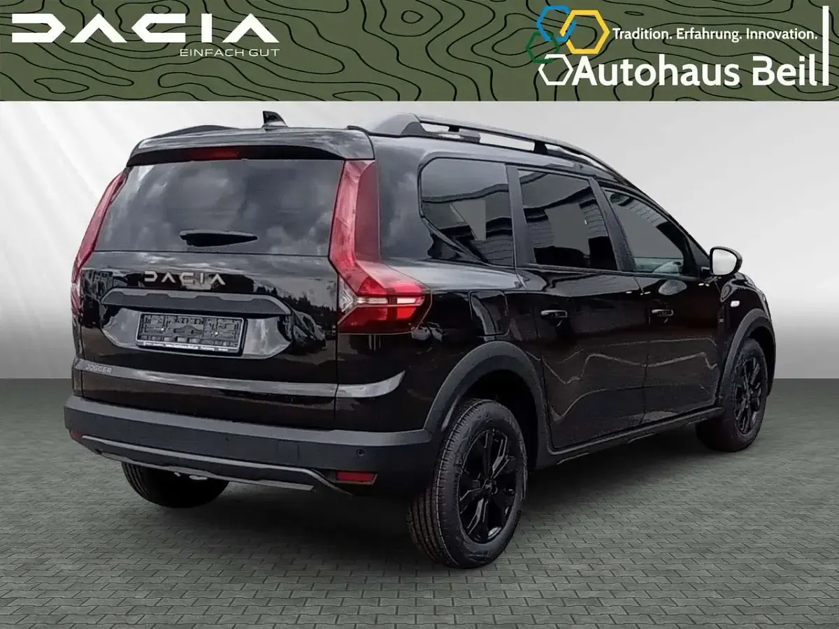 Gebraucht Dacia Jogger Extreme 110 PS (80 kW) 2025 Perlmuttschwarz metallic (sch Van / Kleinbus