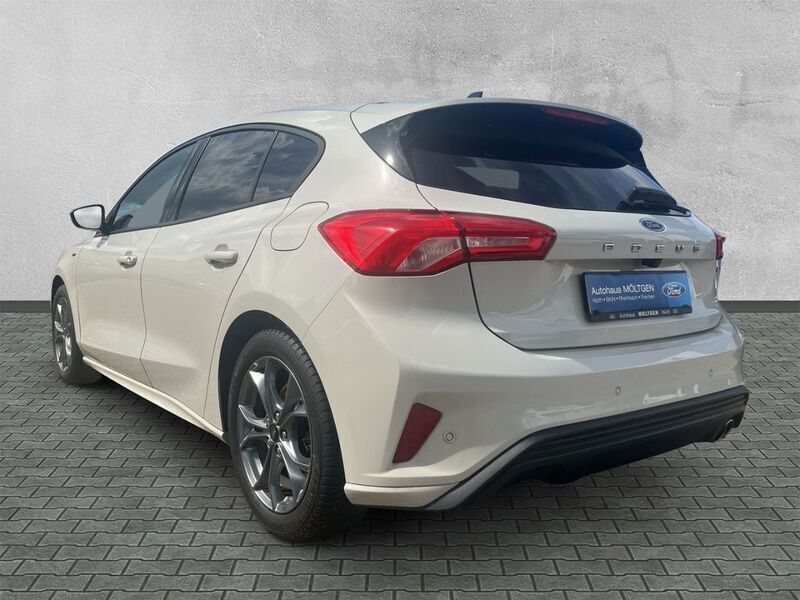 Gebraucht Ford Focus ST-Line 155 PS (114 kW) 2020 Weiß Limousine