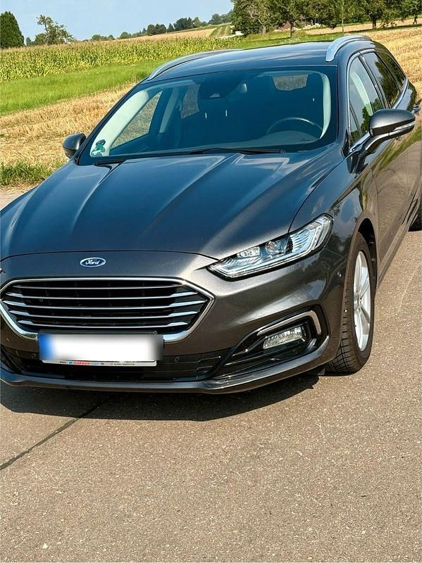 Grau Gebraucht 2019 Ford Mondeo Titanium Kombi | 13.500 € (Superpreis) - Bild 1/4