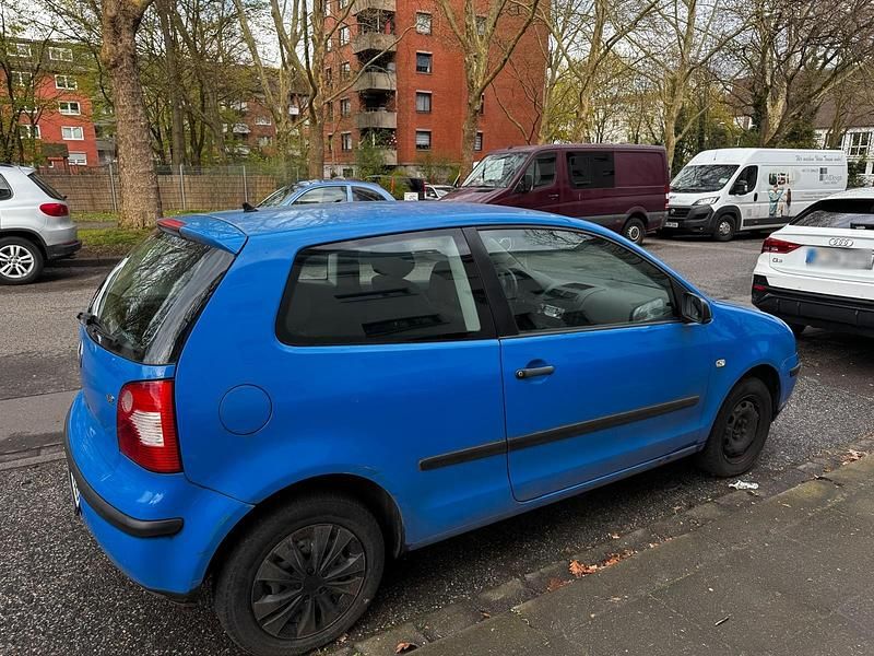Gebraucht VW Polo 59 PS (43 kW) 2002 Blau Kleinwagen