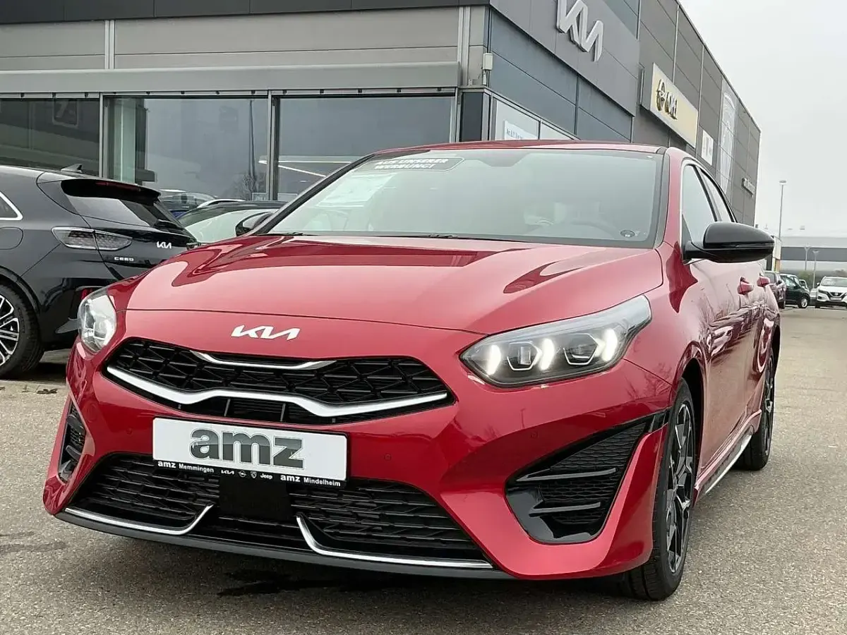 Neu Kia Ceed GT-Line 140 PS (102 kW) 2025 Infrarot Kleinwagen