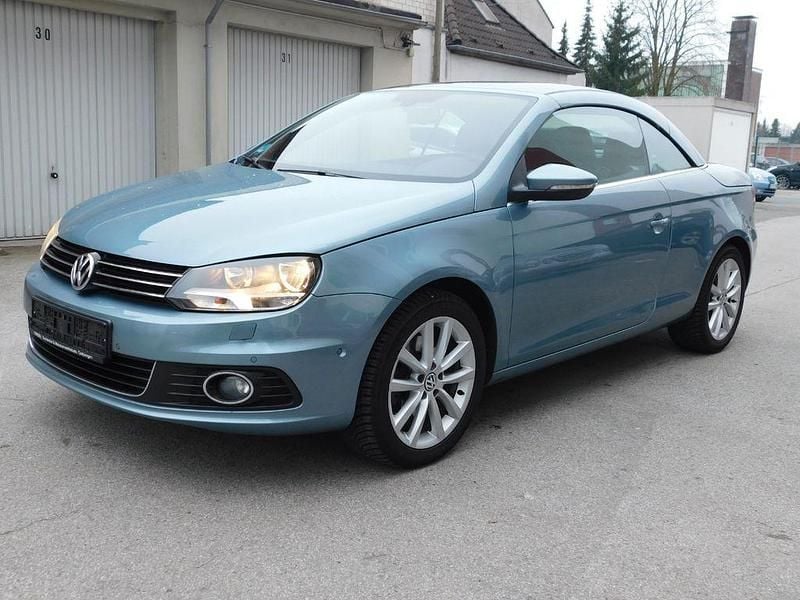 Gebraucht VW Eos Sportline 140 PS (102 kW) 2012 Blau Cabrio