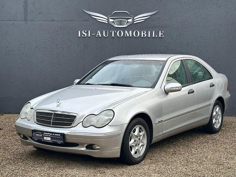 Silber Gebraucht 2003 Mercedes C180 Limousine | 4.490 € (Teuer) - Bild 1/4