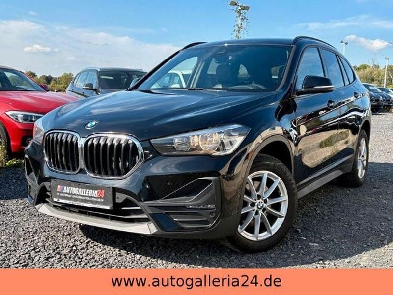 Schwarz uni Gebraucht 2021 BMW X1 Advantage SUV | 14.990 € (Superpreis) - Bild 1/4