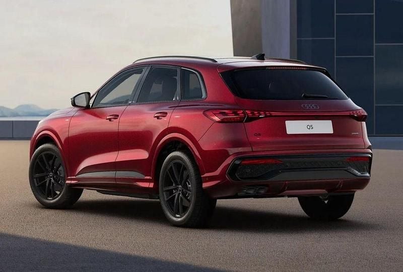 Ny Audi Q5 S-Line 204 HK (150 kW) 2026 Rød SUV