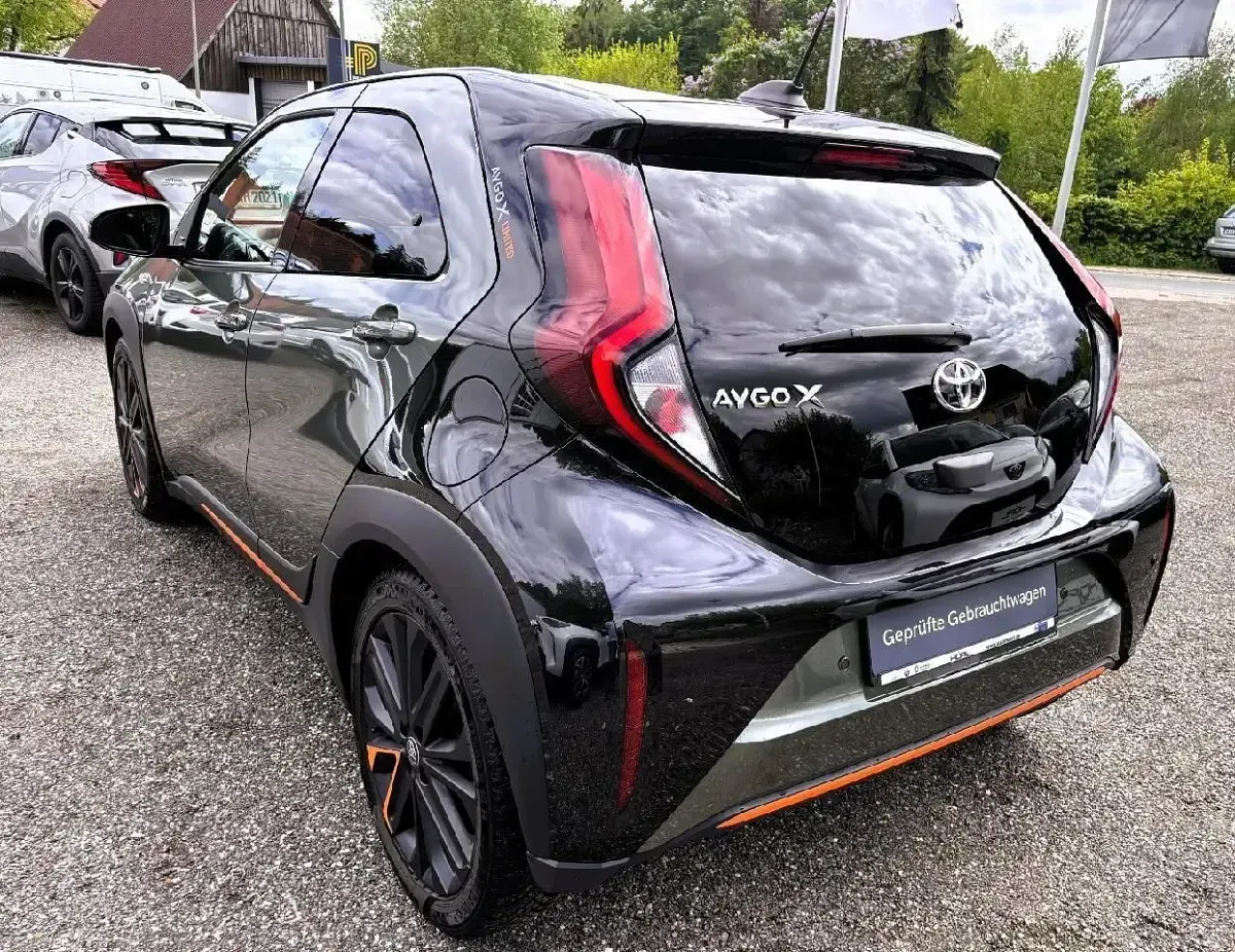 Gebraucht Toyota Aygo X Limited 72 PS (52 kW) 2022 Grün SUV