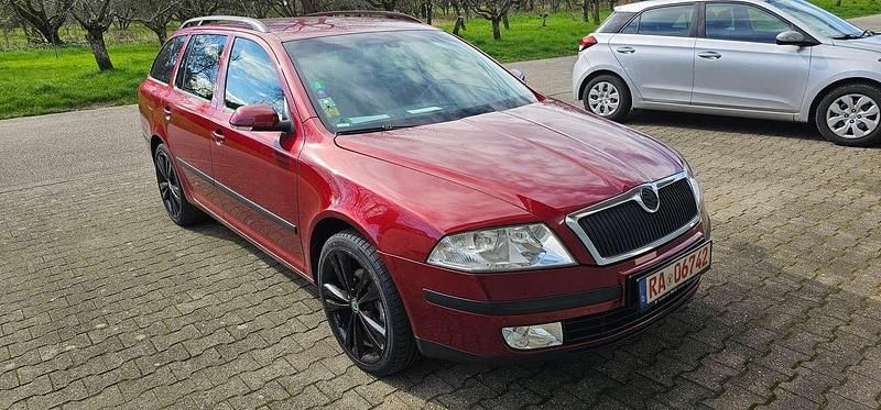 Gebraucht Skoda Octavia 140 PS (102 kW) 2007 Rot Kombi