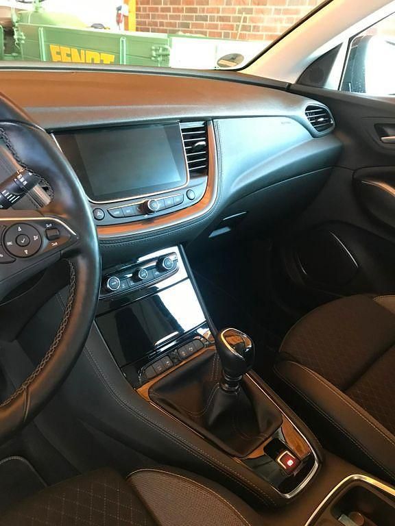 Gebraucht Opel Grandland X Dynamic 120 PS (88 kW) 2018 Schwarz SUV