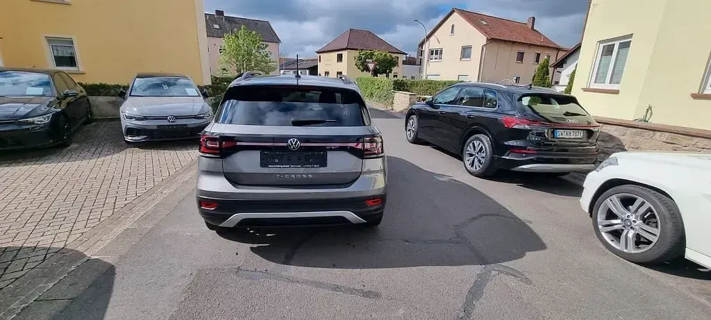 Gebraucht VW T-Cross Active 110 PS (80 kW) 2021 Grau SUV