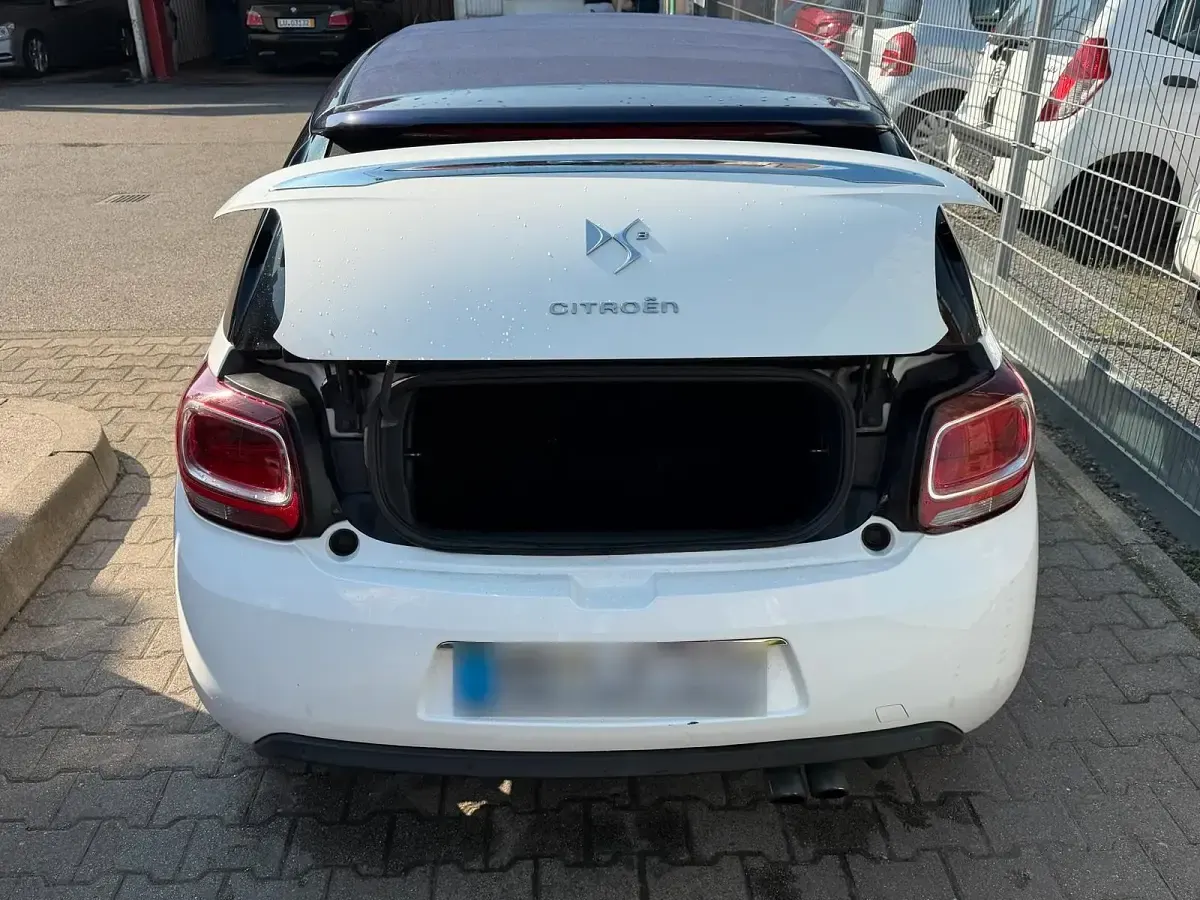 Gebraucht Citroën DS3 Cabriolet 156 PS (114 kW) 2013 Weiß Cabrio