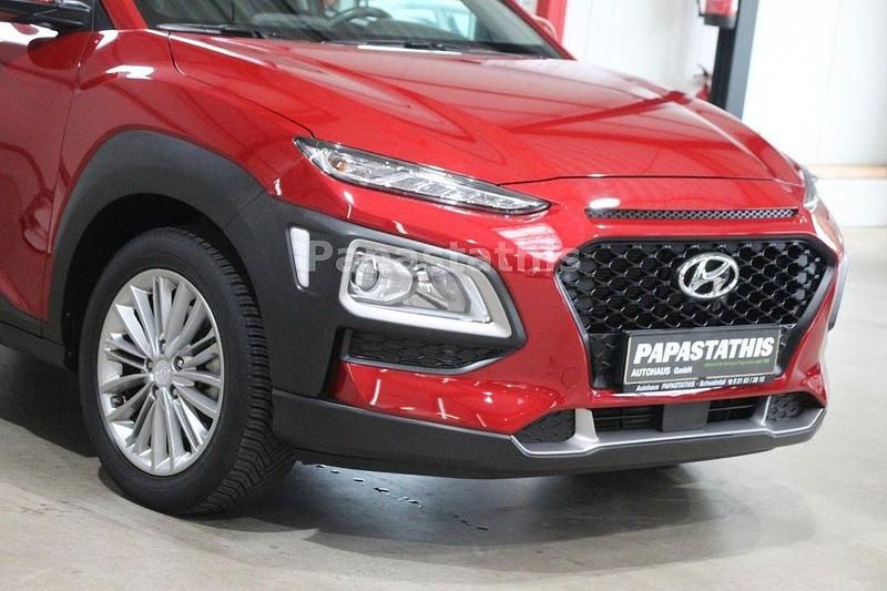 Gebraucht Hyundai Kona Advantage 120 PS (88 kW) 2020 Rot SUV