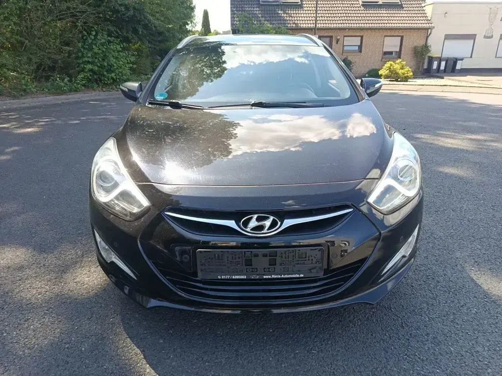 Gebraucht Hyundai i40 Edition 135 PS (99 kW) 2015 Schwarz Kombi