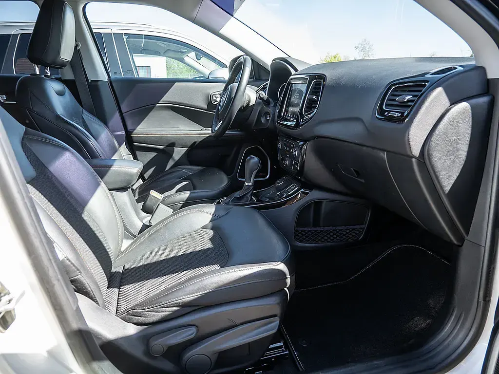 Gebraucht Jeep Compass Limited 170 PS (125 kW) 2018 Weiß SUV