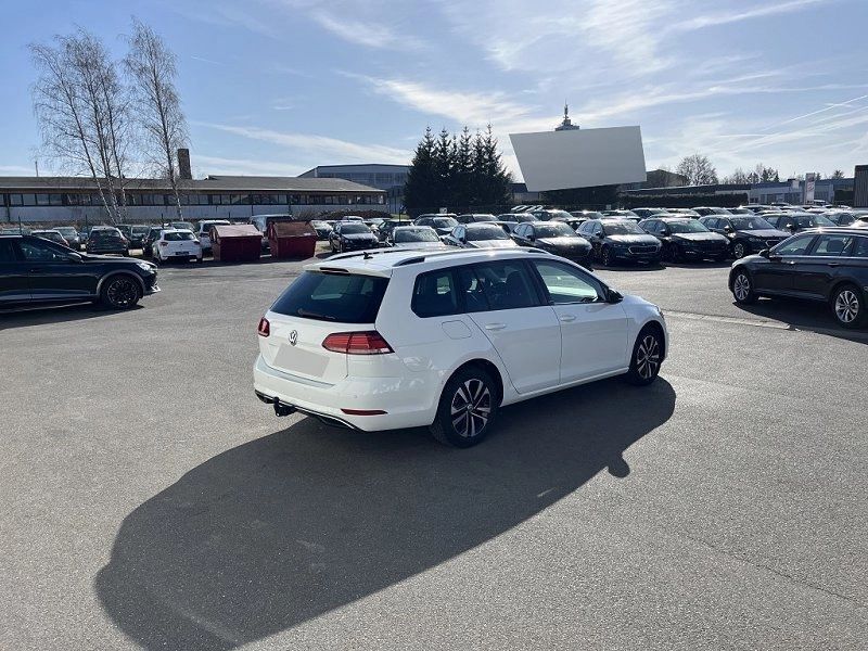Weiss Gebraucht 2020 VW Golf VII Kombi | 21.789 € (Fairer Preis) - Bild 1/4