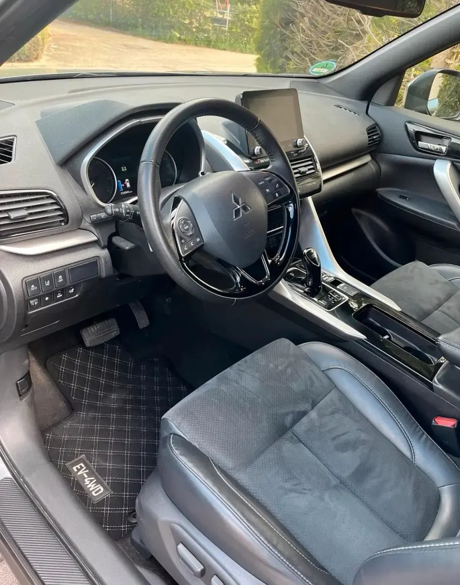 Gebraucht Mitsubishi Eclipse Cross Top 188 PS (138 kW) 2022 Grau SUV