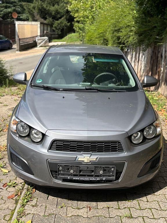 Grau Gebraucht 2011 Chevrolet Aveo LT Limousine | 2.500 € (Fairer Preis) - Bild 1/4