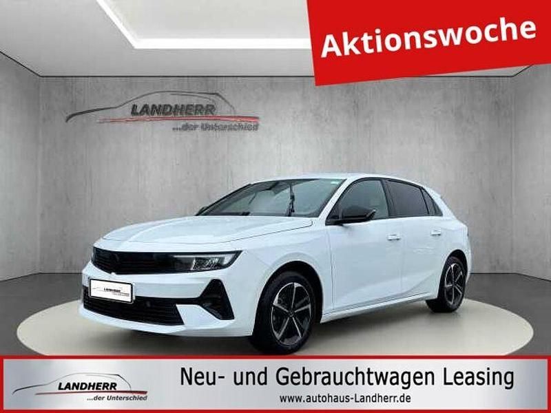 Gebraucht Opel Astra 131 PS (96 kW) 2024 Jade weiß (metallic) Limousine