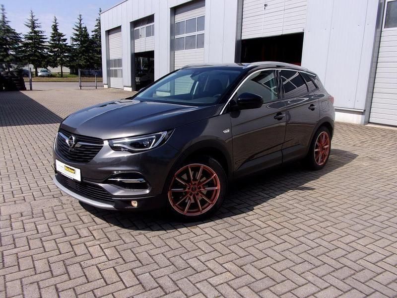 Grau Gebraucht 2020 Opel Grandland X SUV | 20.990 € (Etwas zu teuer) - Bild 1/4