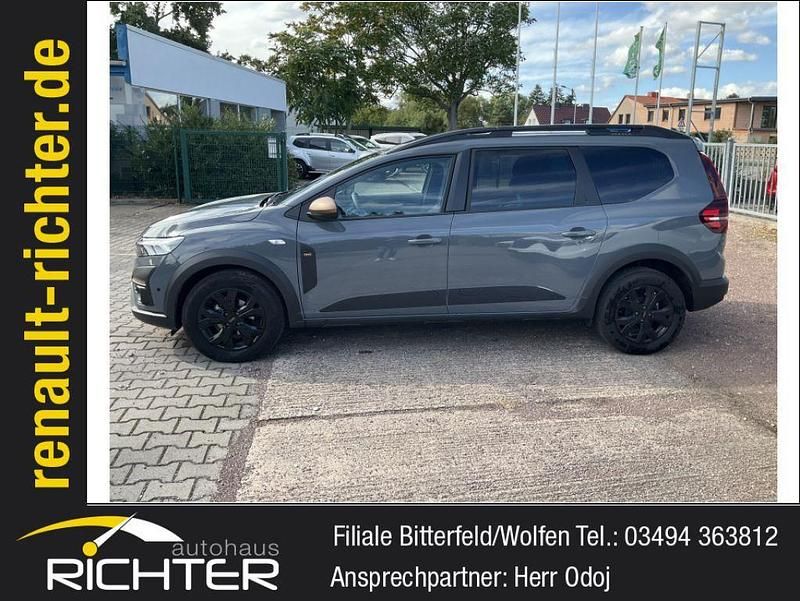 Gebraucht Dacia Jogger Extreme 110 PS (80 kW) 2025 Grau Van / Kleinbus