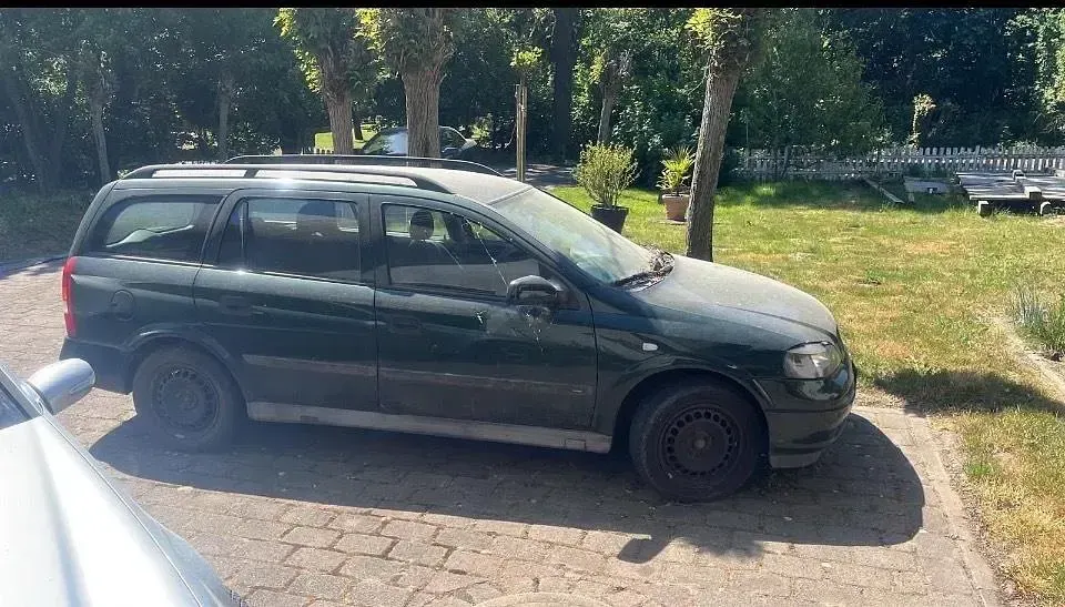 Gebraucht Opel Astra 101 PS (74 kW) 2001 Grün Kombi