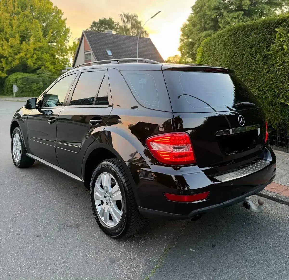 Gebraucht Mercedes ML300 204 PS (150 kW) 2011 Schwarz SUV