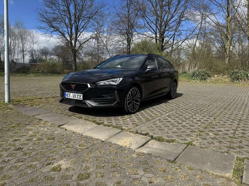 Schwarz Gebraucht 2020 Cupra Leon Kombi | 21.800 € (Fairer Preis) - Bild 1/4