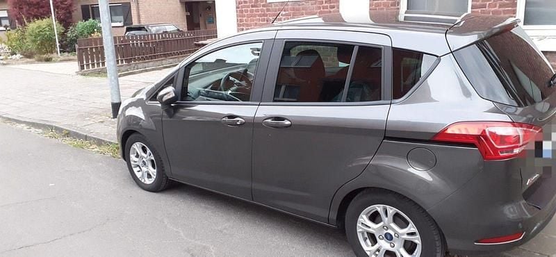 Gebraucht Ford B-MAX Cool & Connect 101 PS (74 kW) 2017 Grau Van / Kleinbus