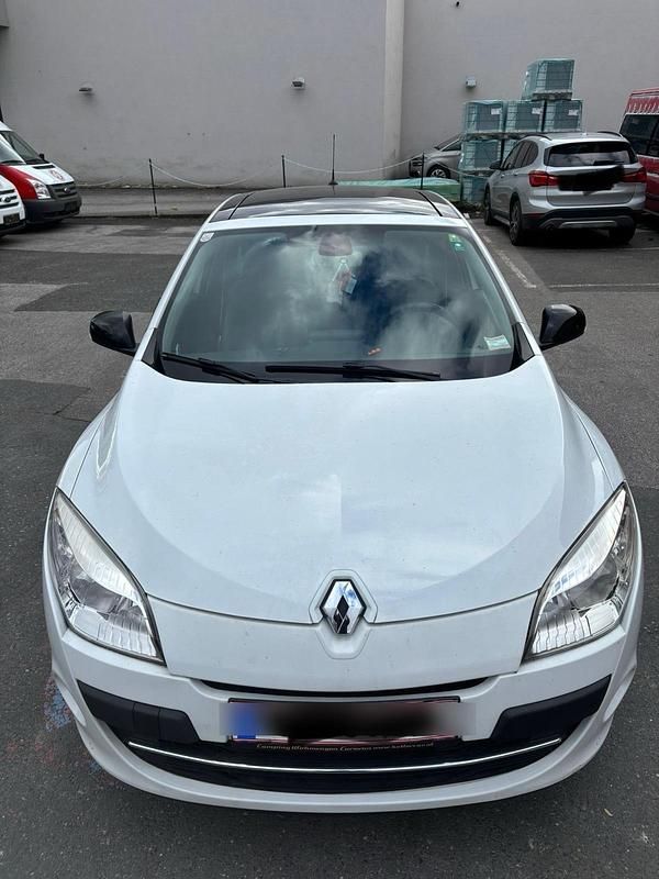 Gebraucht 2012 Renault Mégane III Limousine | 2.950 € (Superpreis) - Bild 1/4