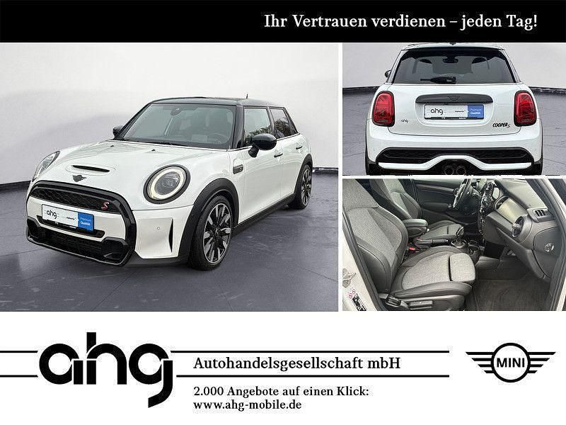 Gebraucht Mini Cooper S Classic 178 PS (130 kW) 2023 Weiß Kleinwagen
