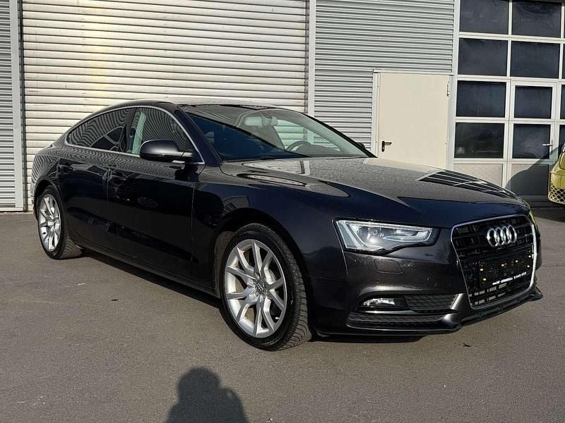 Gebraucht Audi A5 Comfort 177 PS (130 kW) 2012 Lavagrau Coupé