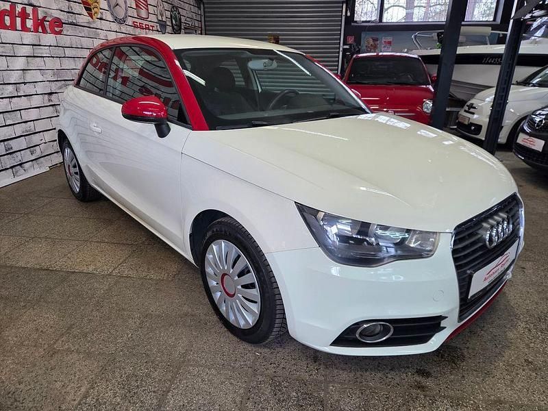 Gebraucht Audi A1 Attraction 86 PS (63 kW) 2011 Weiß Kleinwagen