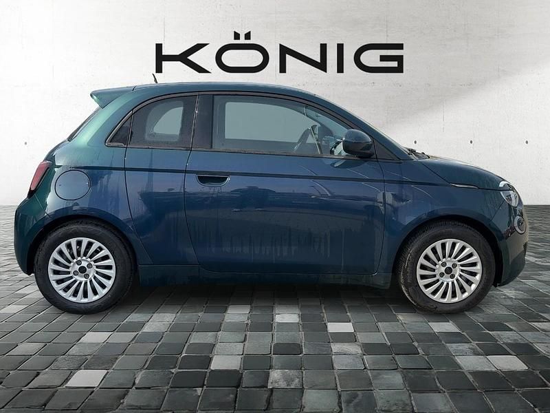 Gebraucht Fiat 500e 86 kW (118 PS) 2023 Grün Limousine