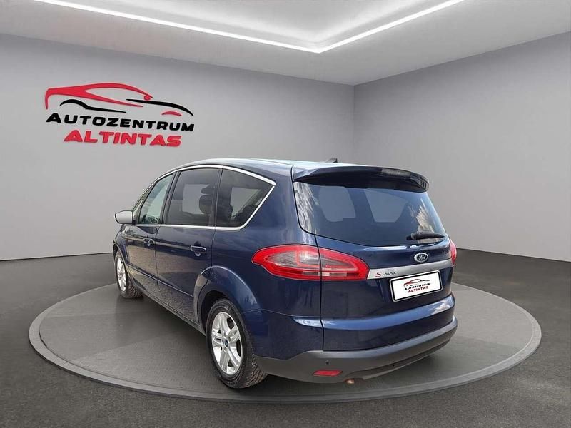 Second-hand Ford S-MAX Titanium 140 CP (102 kW) 2011 Albastru Monovolum