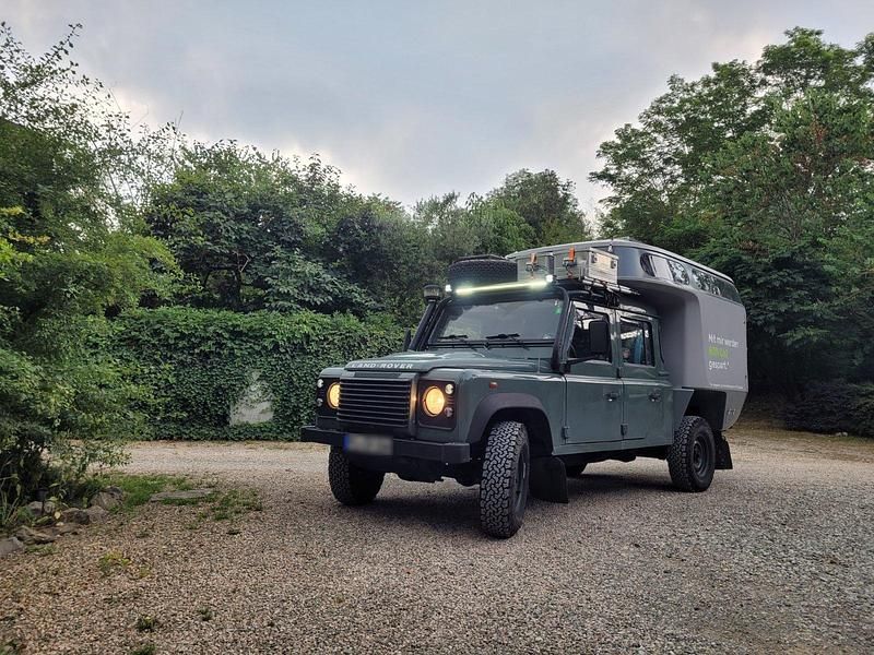 Gebraucht Land Rover Defender 122 PS (89 kW) 2011 Grün SUV