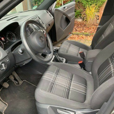 Gebraucht VW Tiguan 125 PS (91 kW) 2016 Grau metallic SUV