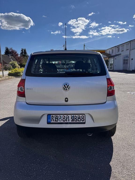 Usata VW Fox Refresh 55 CV (40 kW) 2010 Argento Utilitaria