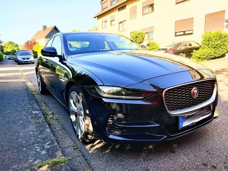 Gebraucht 2020 Jaguar XE SE Limousine | 23.500 € (Fairer Preis) - Bild 1/4