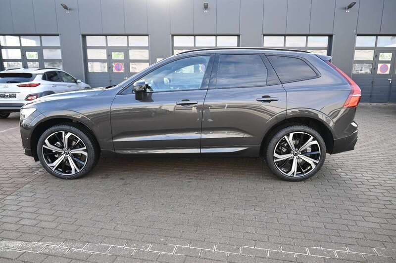 Gebraucht Volvo XC60 Plus 250 PS (183 kW) 2024 Grau SUV
