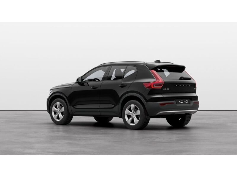 Gebraucht Volvo XC40 Core 163 PS (119 kW) 2024 Schwarz SUV